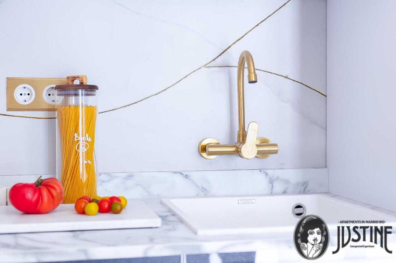 Suite Kintsugi By Justine Apartments Apartamento Turistico En Madrid Rio Esterno foto