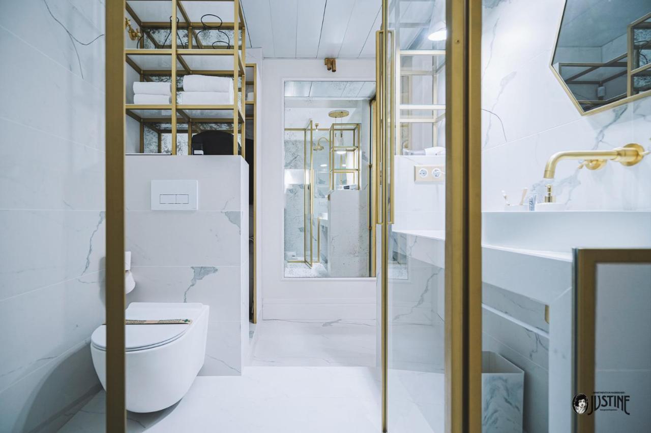 Suite Kintsugi By Justine Apartments Apartamento Turistico En Madrid Rio Esterno foto